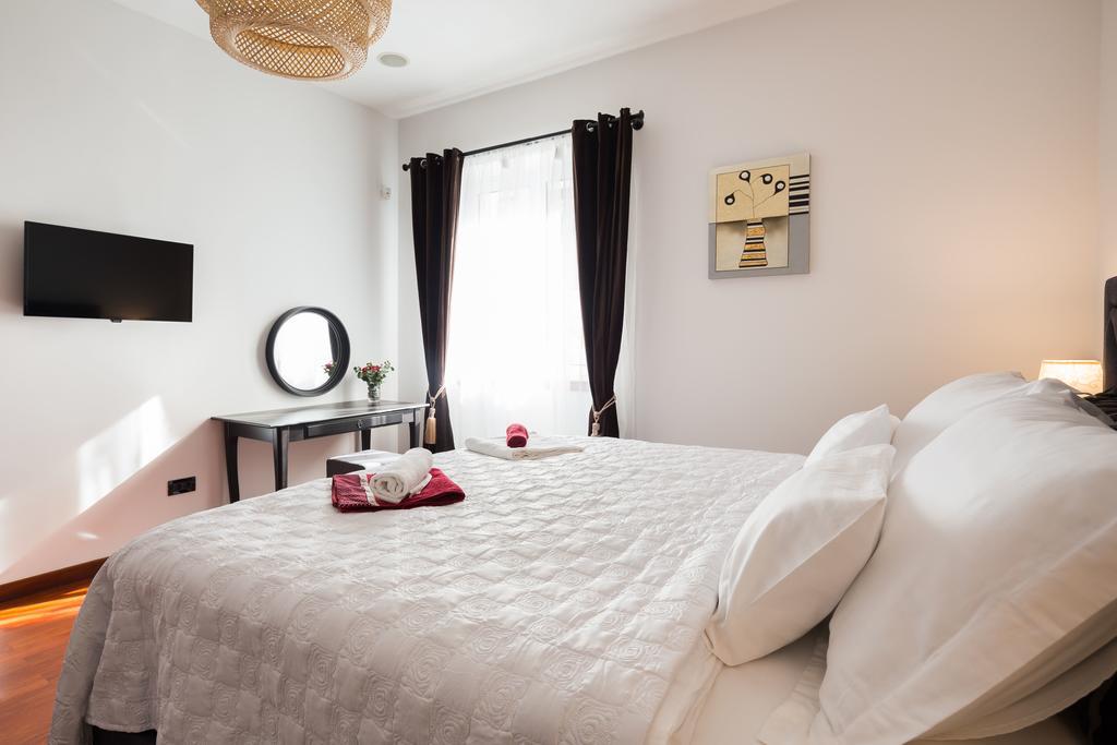 Suite Celebration Спліт Екстер'єр фото